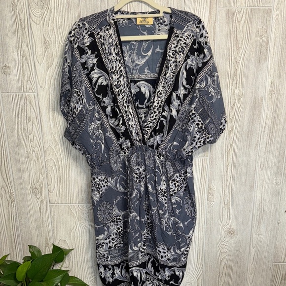 stevie & lindsay Dresses & Skirts - Chic Asymmetrical Dress in Navy Blue and Gray